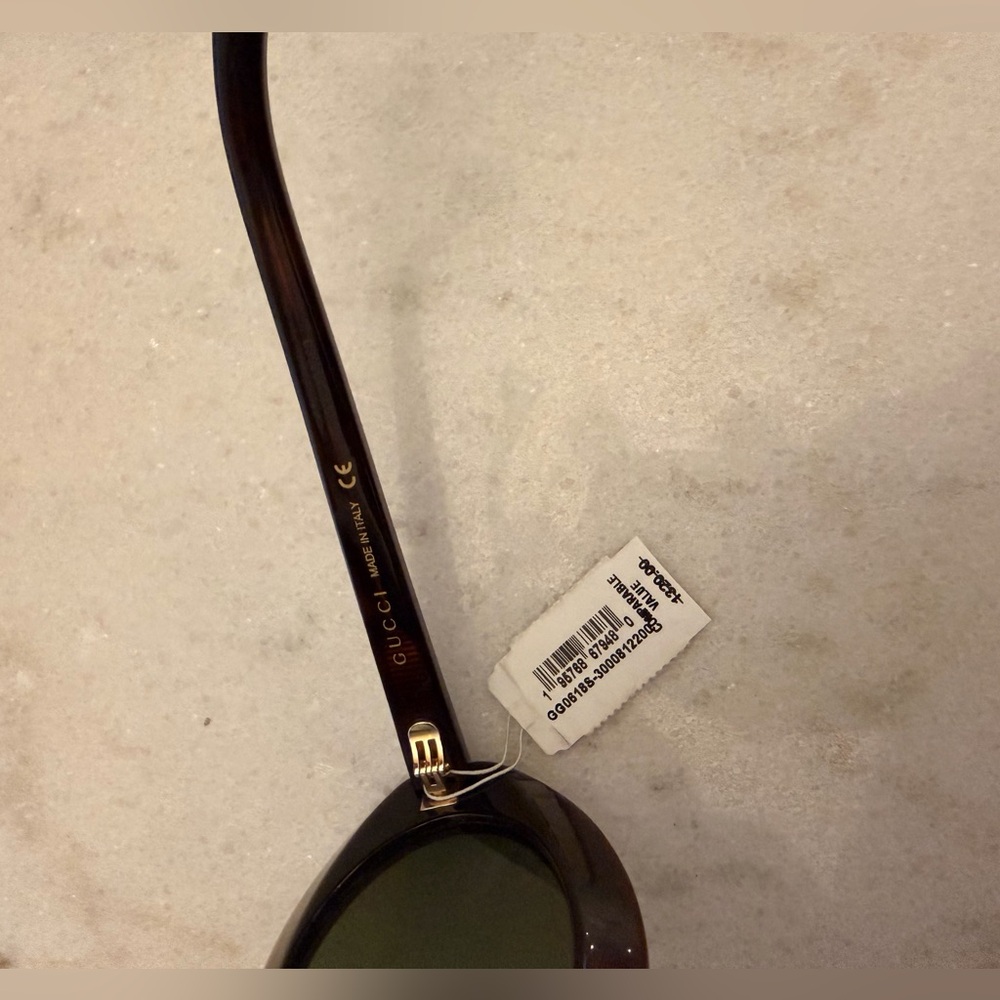 Gucci Women's Sunglasses - Picture 8 of 11
